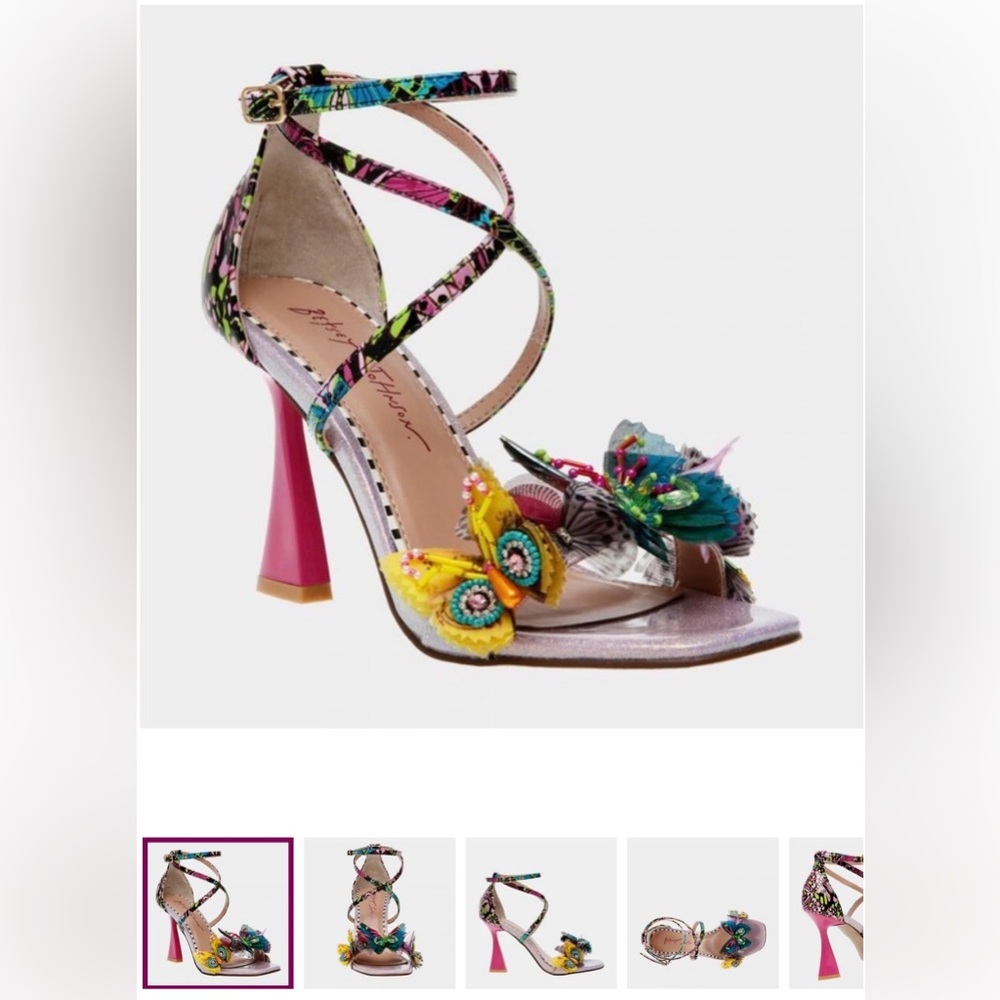 Betsey Johnson Butterfly Applique Sandals Size 7.5